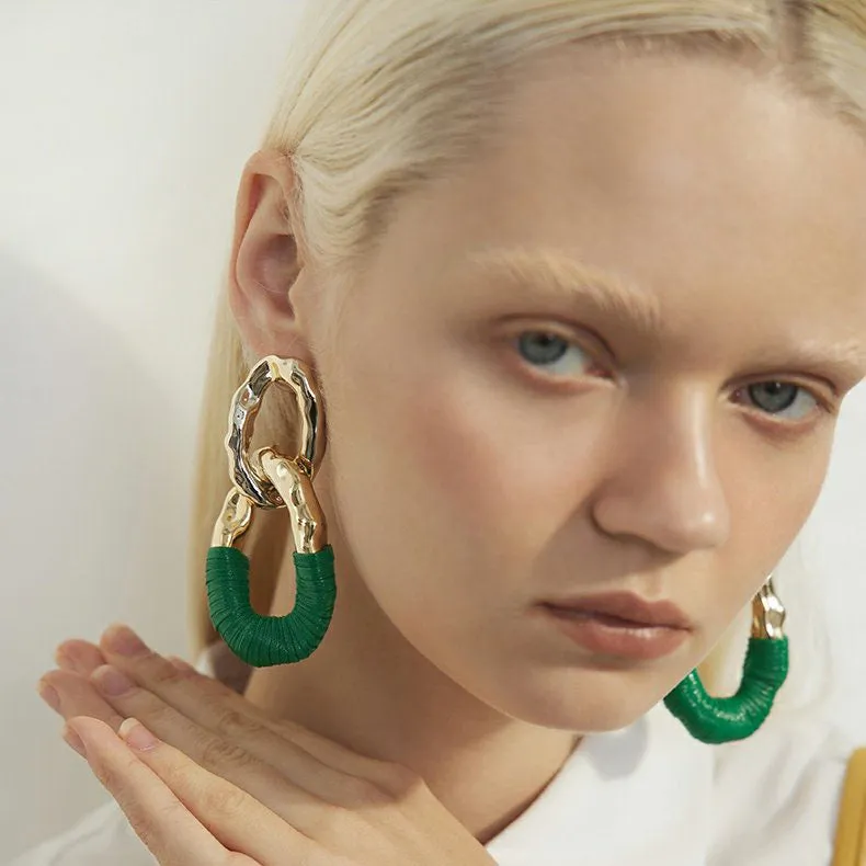 Chic Twist Link Earrings